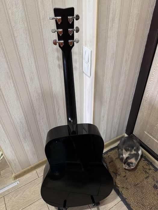 Акустическая гитара YAMAHA FG800