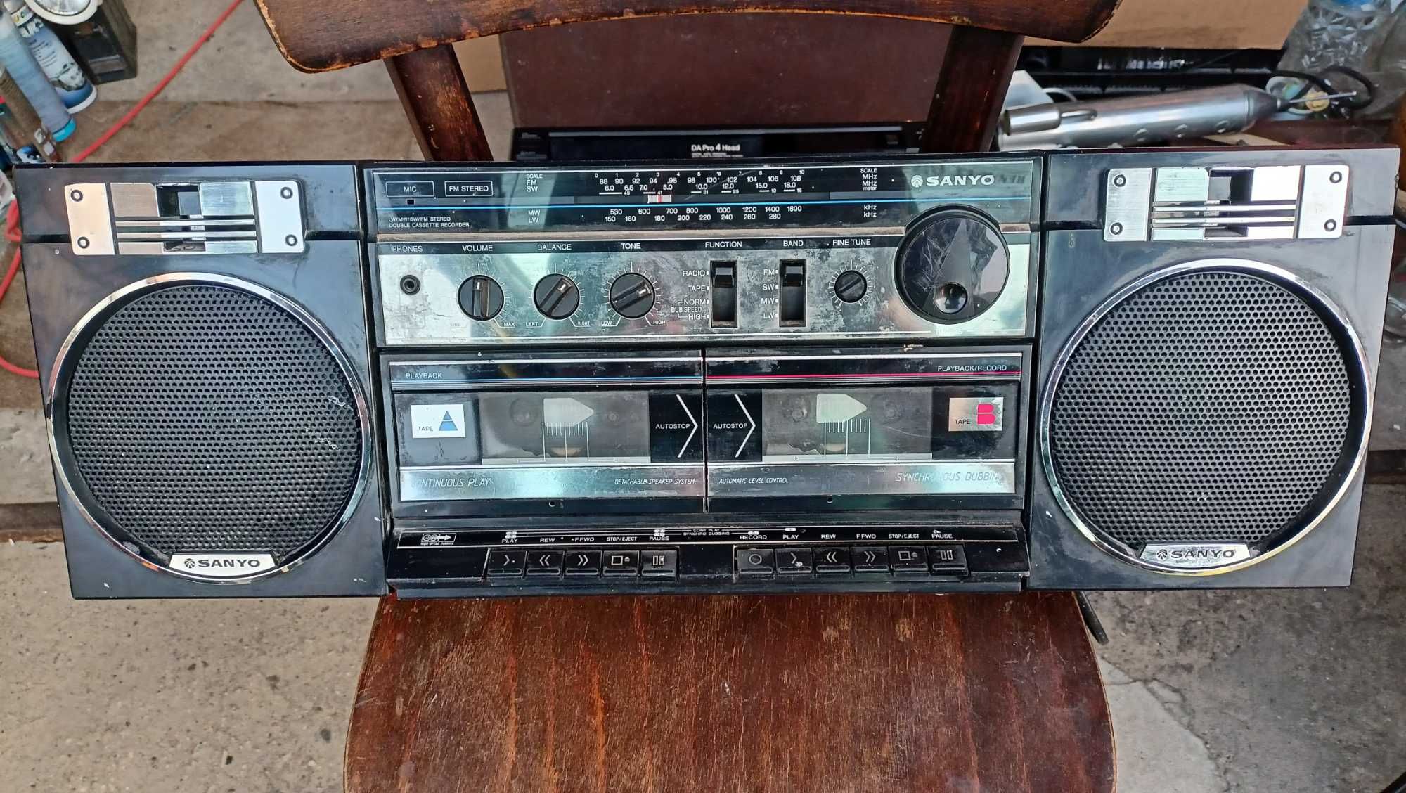 Radiomagnetofon SANYO