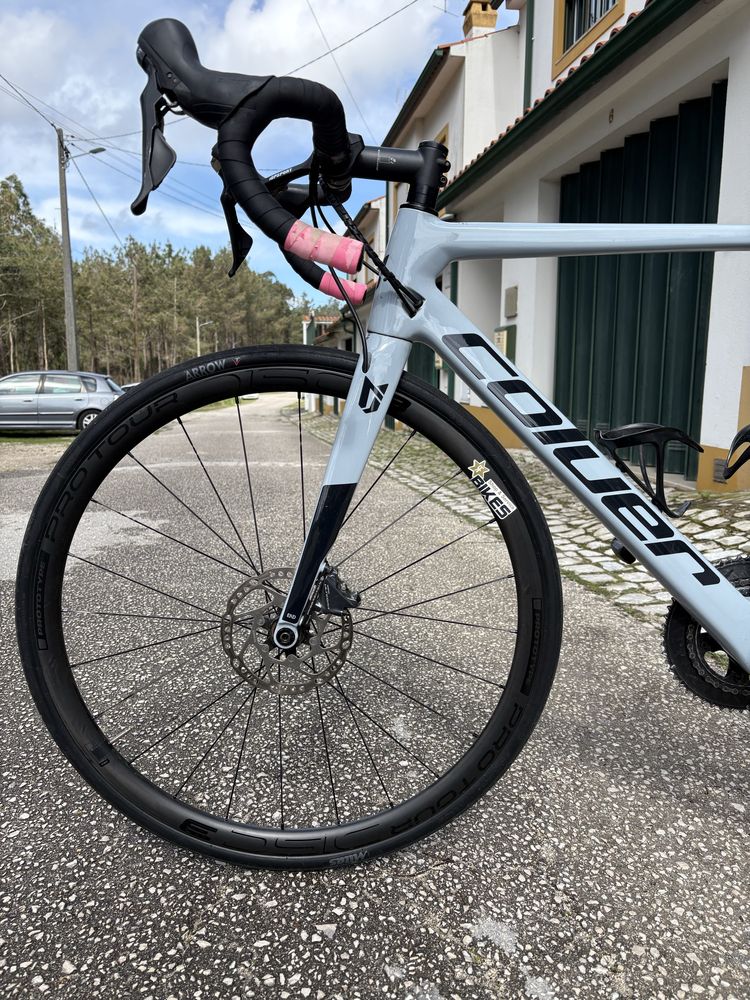 Bicicleta de estrada coluer Invicta carbono