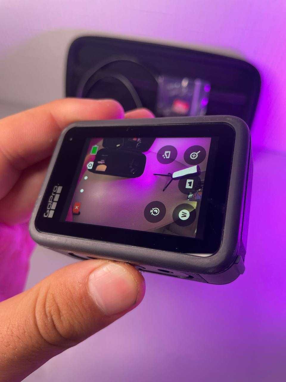 Екшн камера GoPro HERO10 Black з комплектом