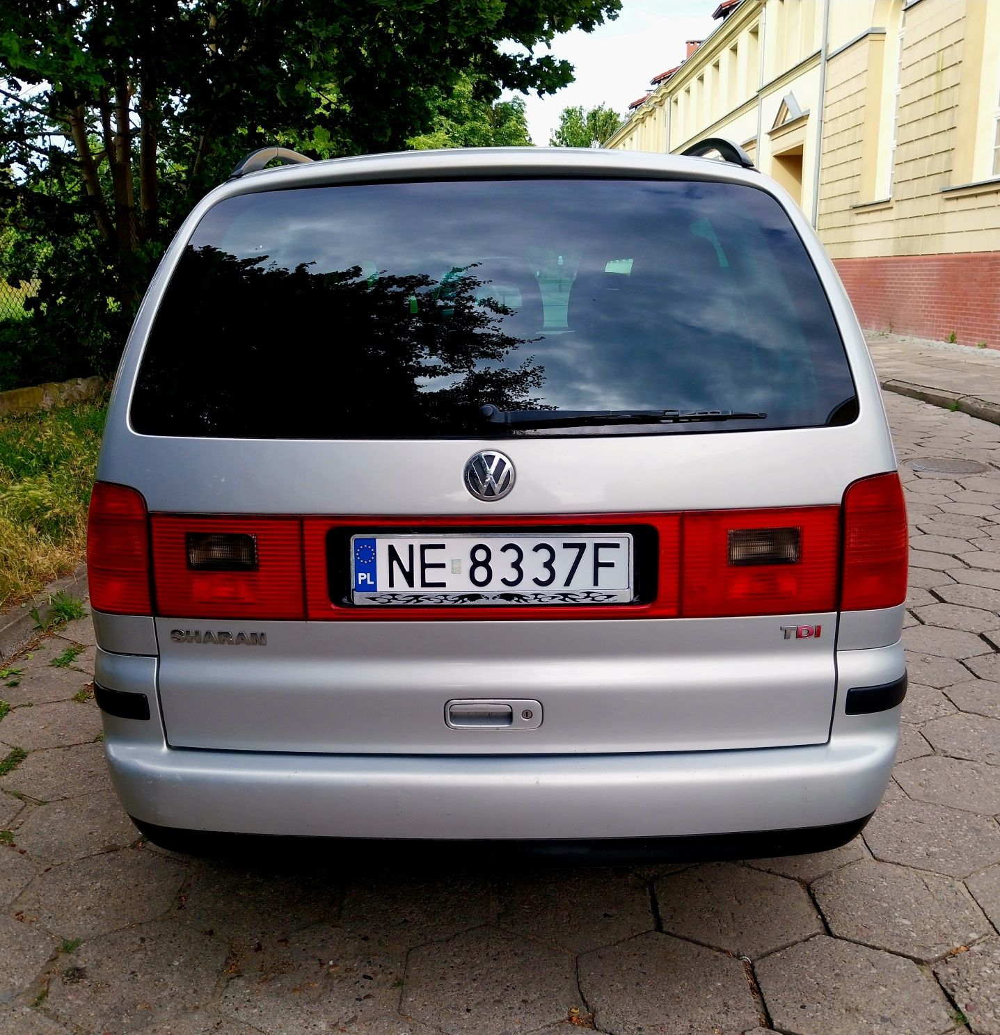 Volkswagen SHARAN rok 2002 poj.1.9 TDI 7 osób