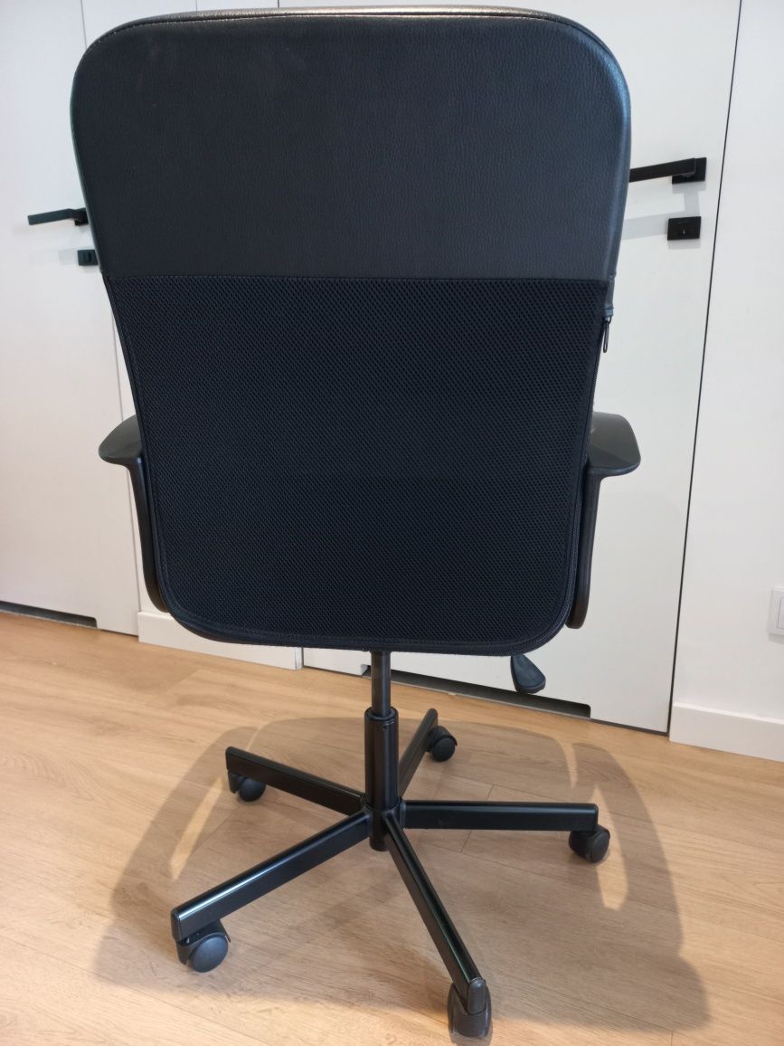 Krzesło obrotowe biurowe Ikea Renberget