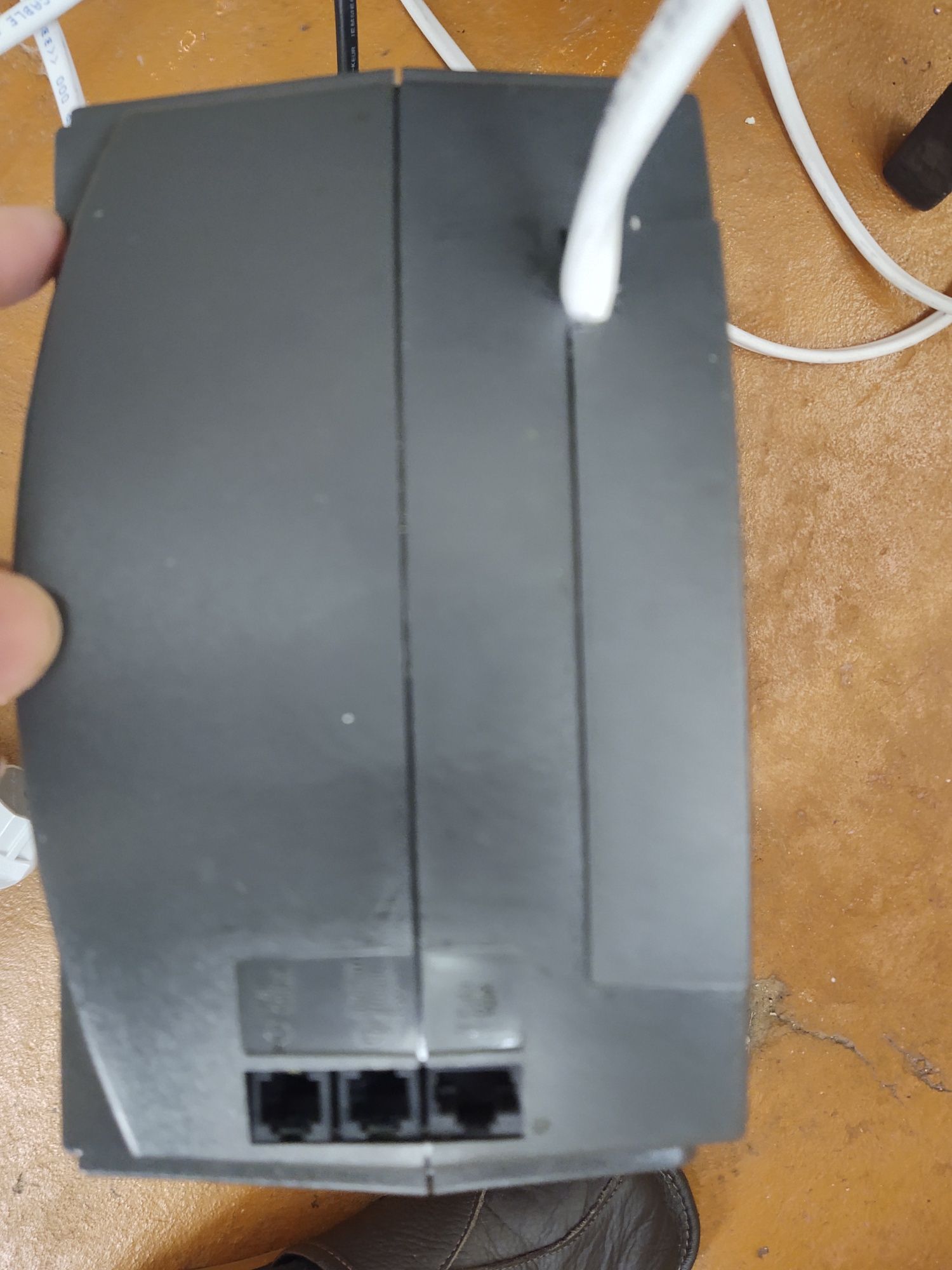 Зарядна станція із ДБЖ APC Back-UPS ES 525VA