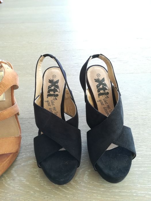 Sandálias Xti novas