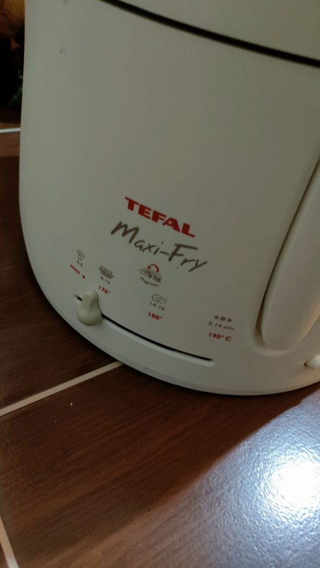 Frytkownica Tefal Maxi Fry do frytek regulacja temp z koszykiem