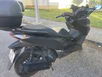 Honda forza 125
