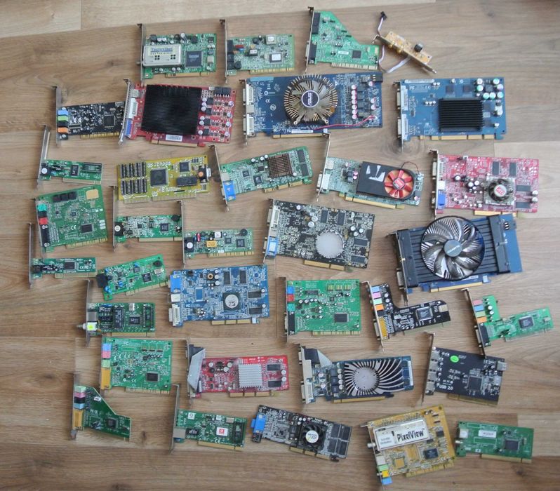 Złom komputerowy  stara elektronika podzespoły 9,2kg