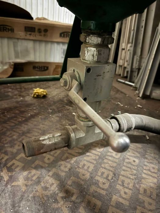 Професійний Піскоструминний Комплекс ГВИНТОВИЙ Компресор RENNER+Бункер