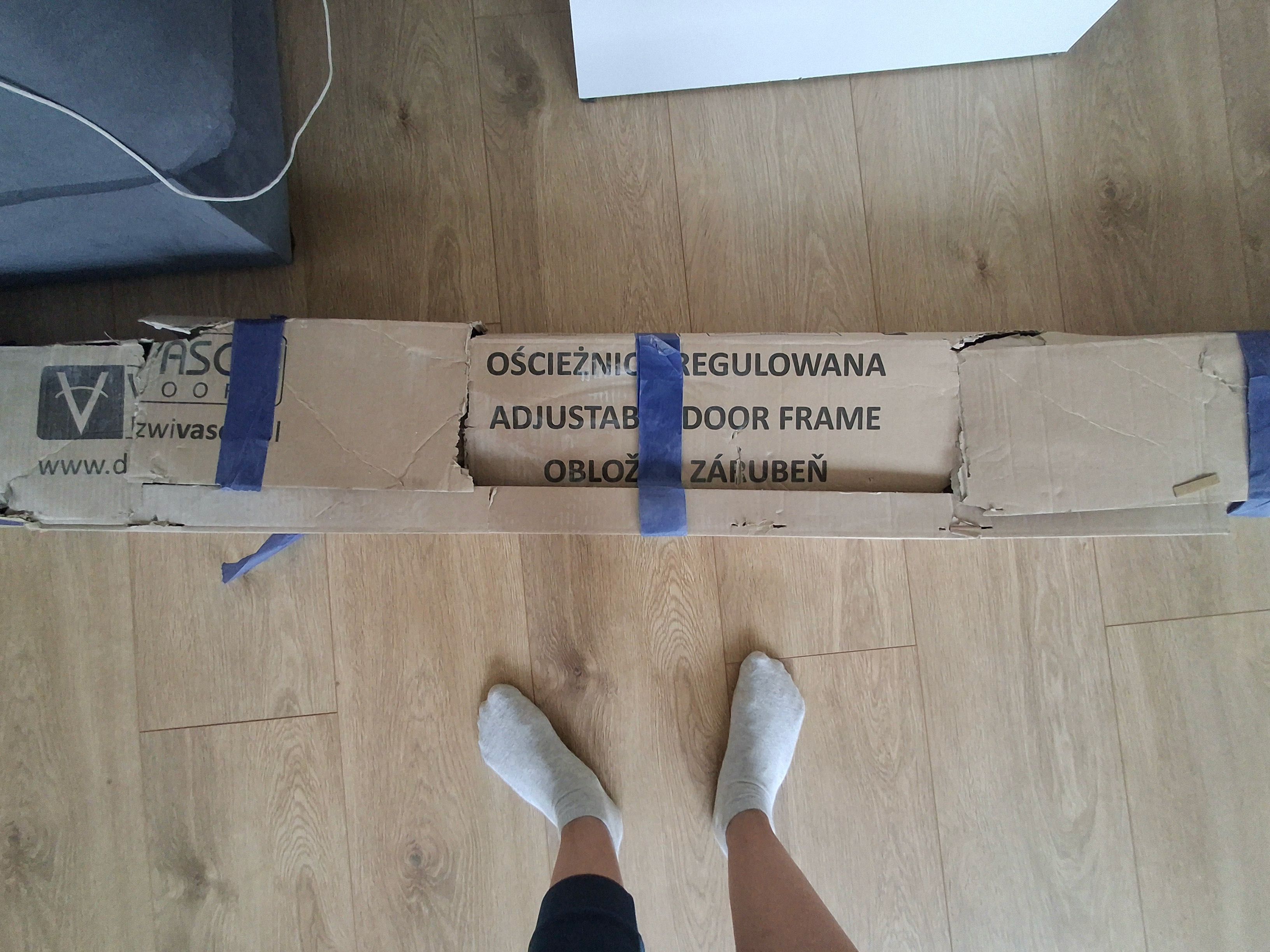 Ościeżnica regulowana