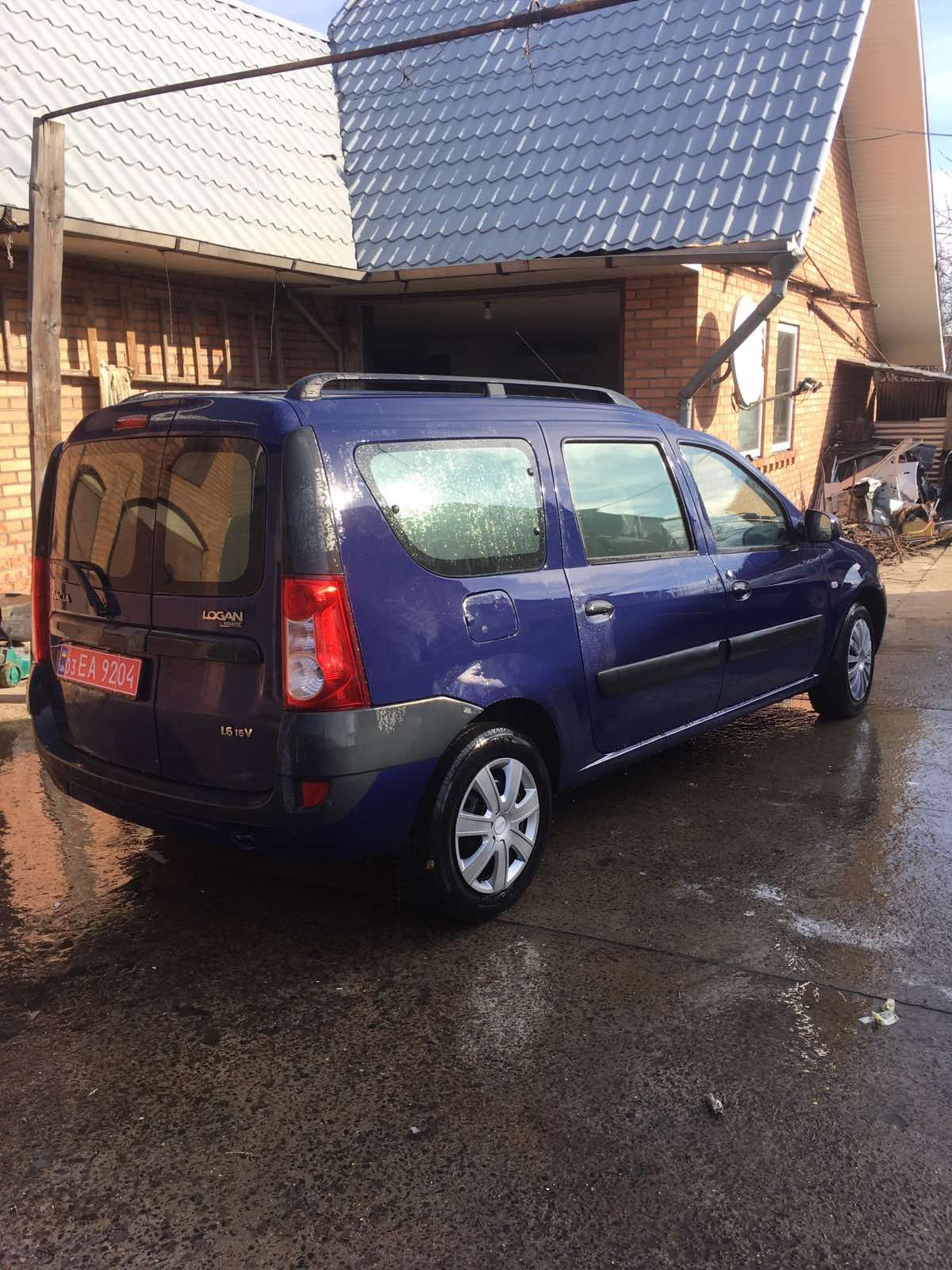 Продам автомобіль Dacia Logan