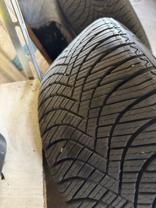 Ori kola mercedes w212 245/45/17 oponowa nowa zimowa All aseason Elite