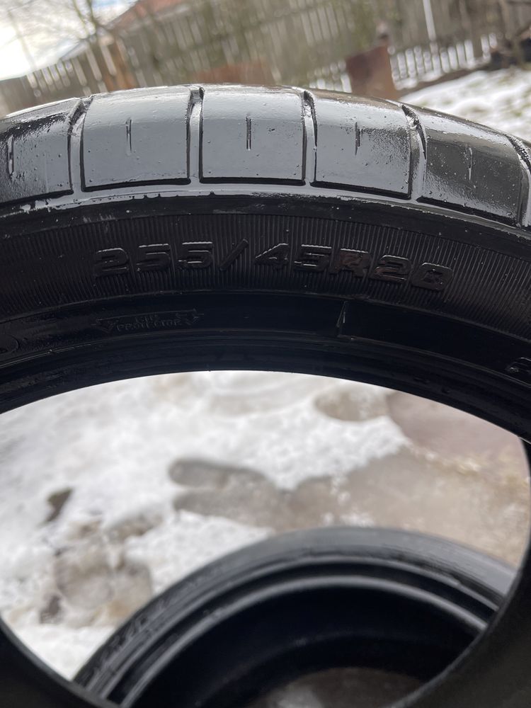 goodyear excellence 255 45 20