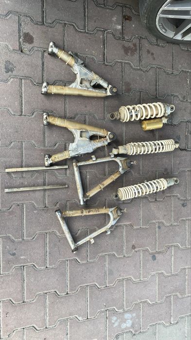 Pecas  banshee originais triangulos e suspensoes