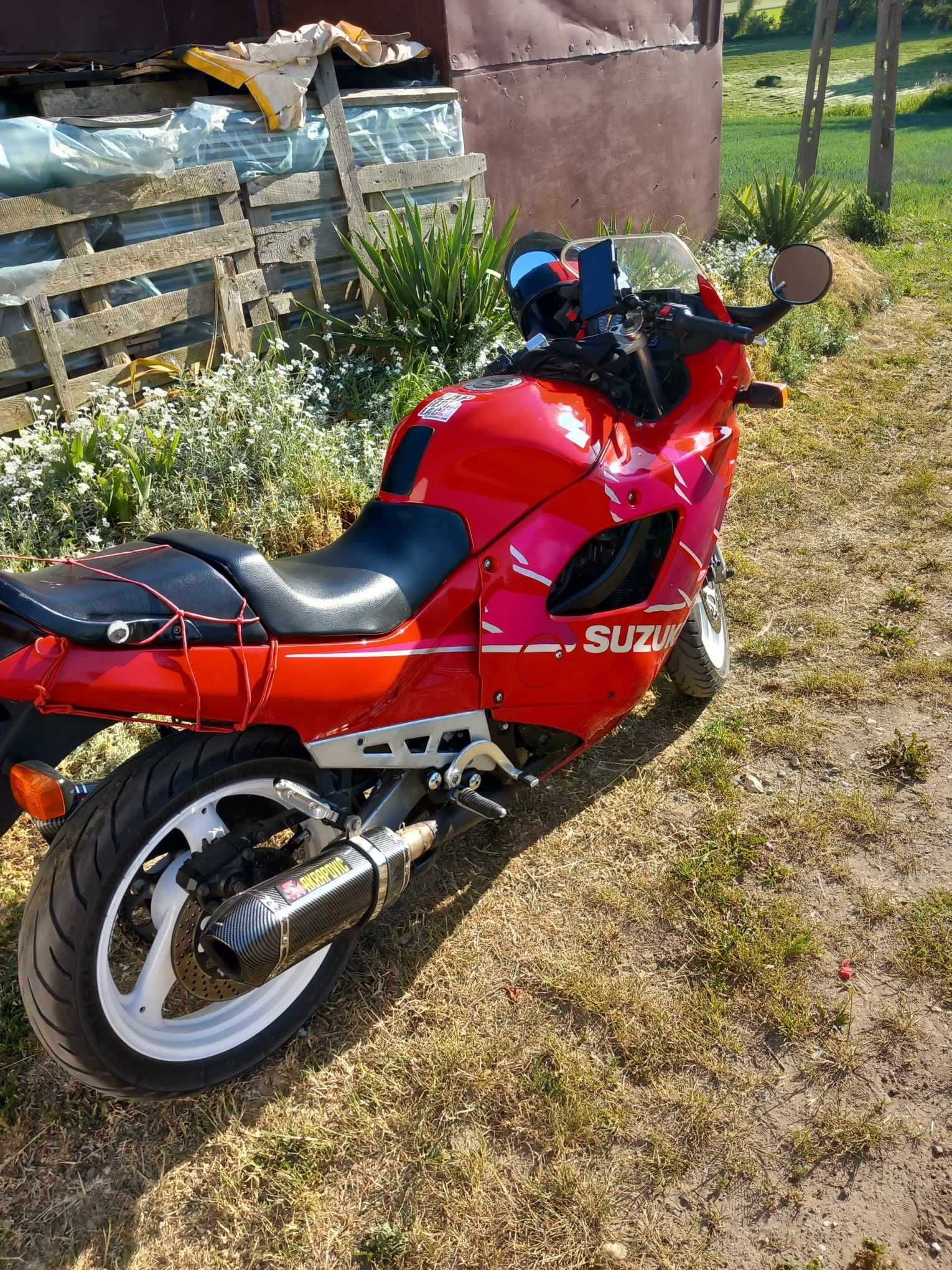 Suzuki GSX 600 F