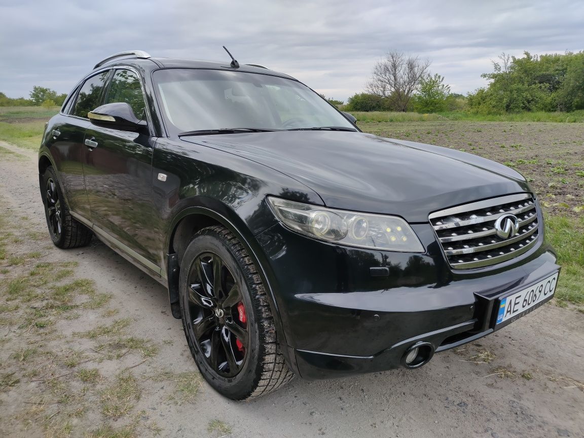 Infinity FX45 v8 sport 2008