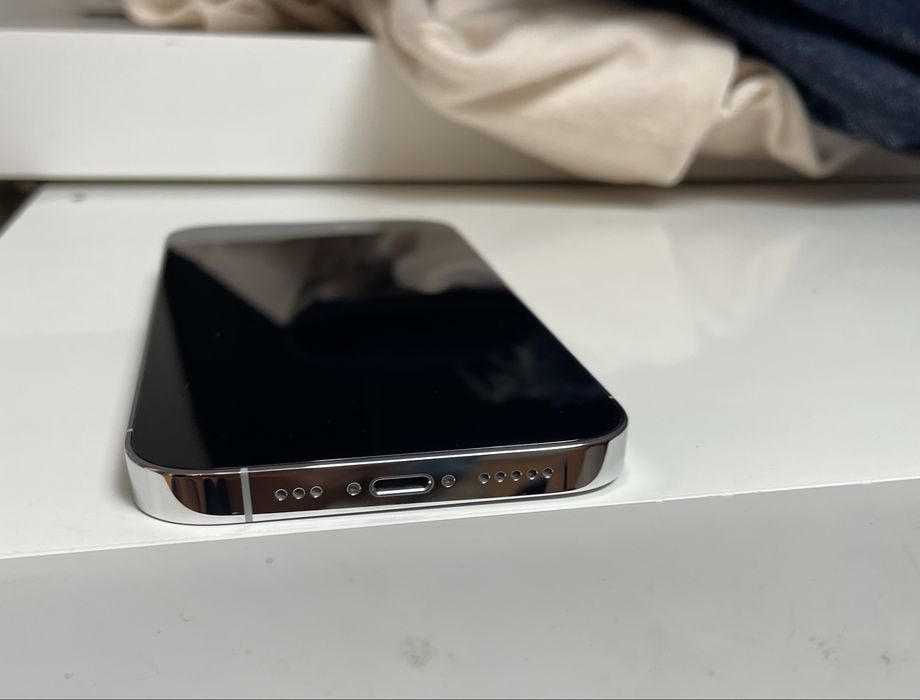 Iphone 14 pro Silver