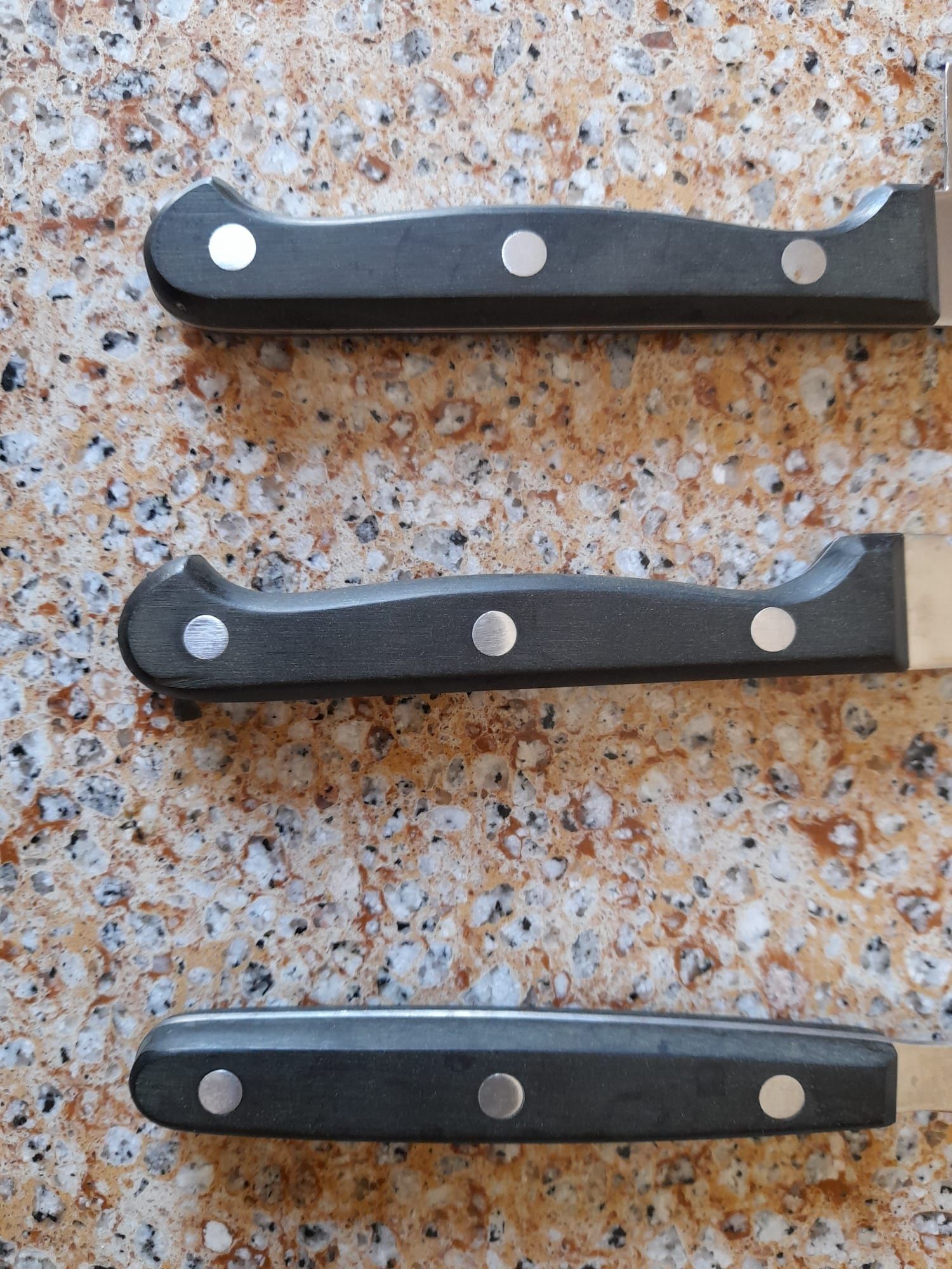Conjunto de 3 facas para queijos