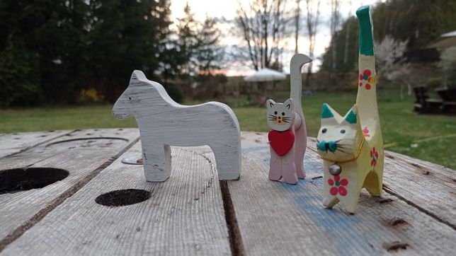 Drewniane figurki koń dala kot kotek zabawki zwierzęta szwedzkie retro