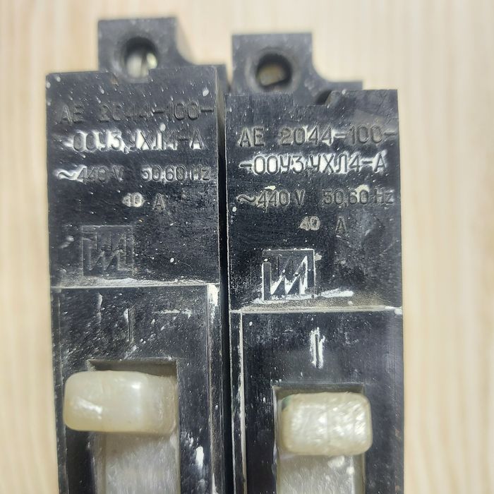 Продам електричні вимикачі