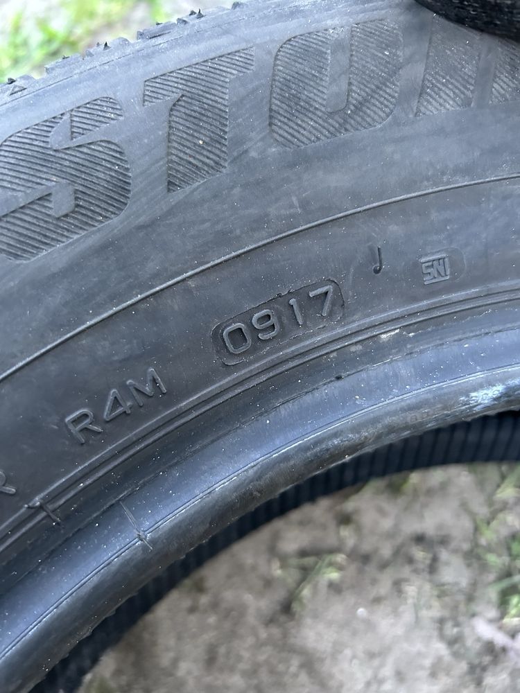 Bridgestone Dueler H/P 215/60R17