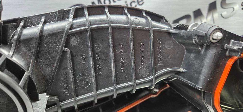 Впускные коллекторы новые BMW S63 F90 F95 F96 11615B3F936 11615B3F937