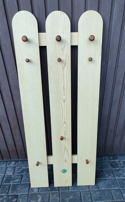 Wieszak ścienny na kurtki