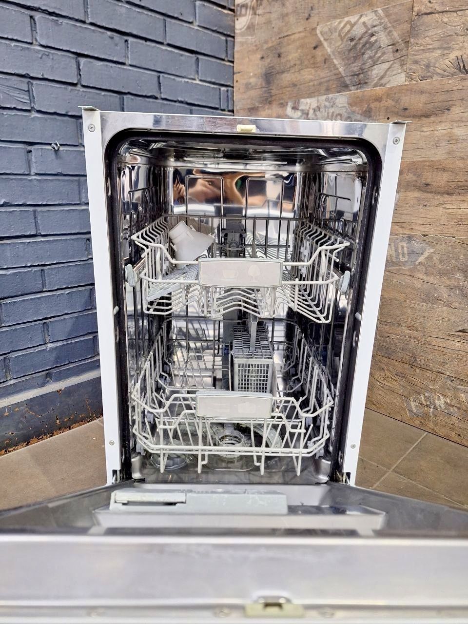 Посудомийна машина HOTPOINT ARISTON LSFB 7B019 45см під вбудову, гар