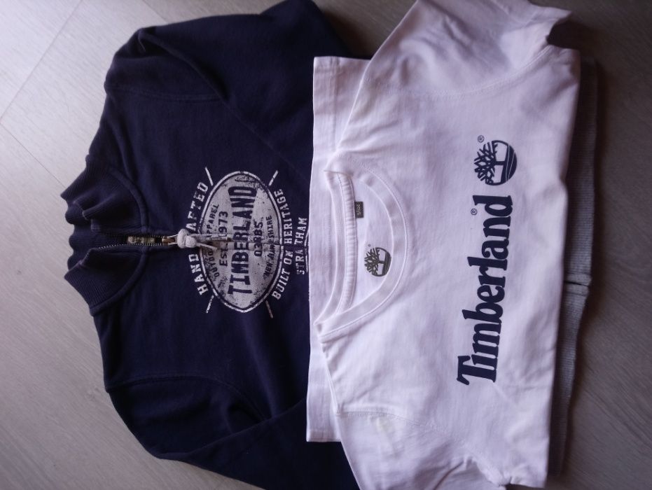 Conjunto casaco e t shirt Timberland tamanho 5 - 108cm