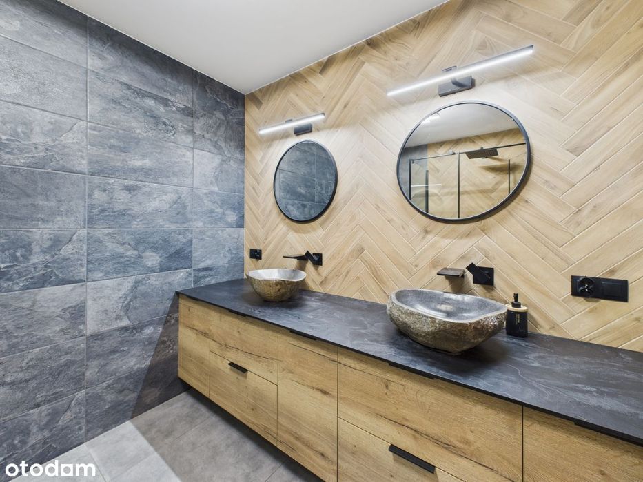 Szeregowy domek z klimatyzacją i wyposażeniem