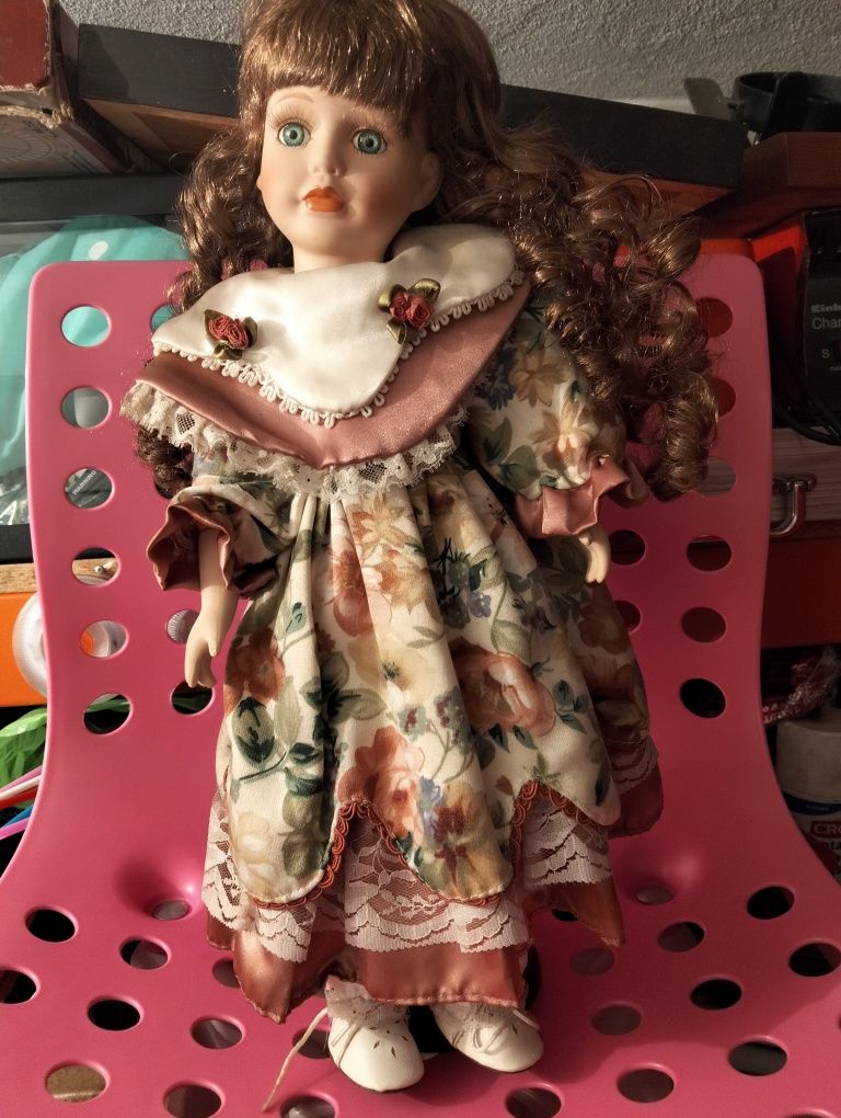 Bonecas de porcelana