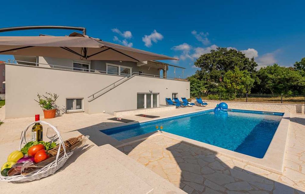Wakacje 2026, Chorwacja, okolice NIN, dom z basenem dla 10 osób