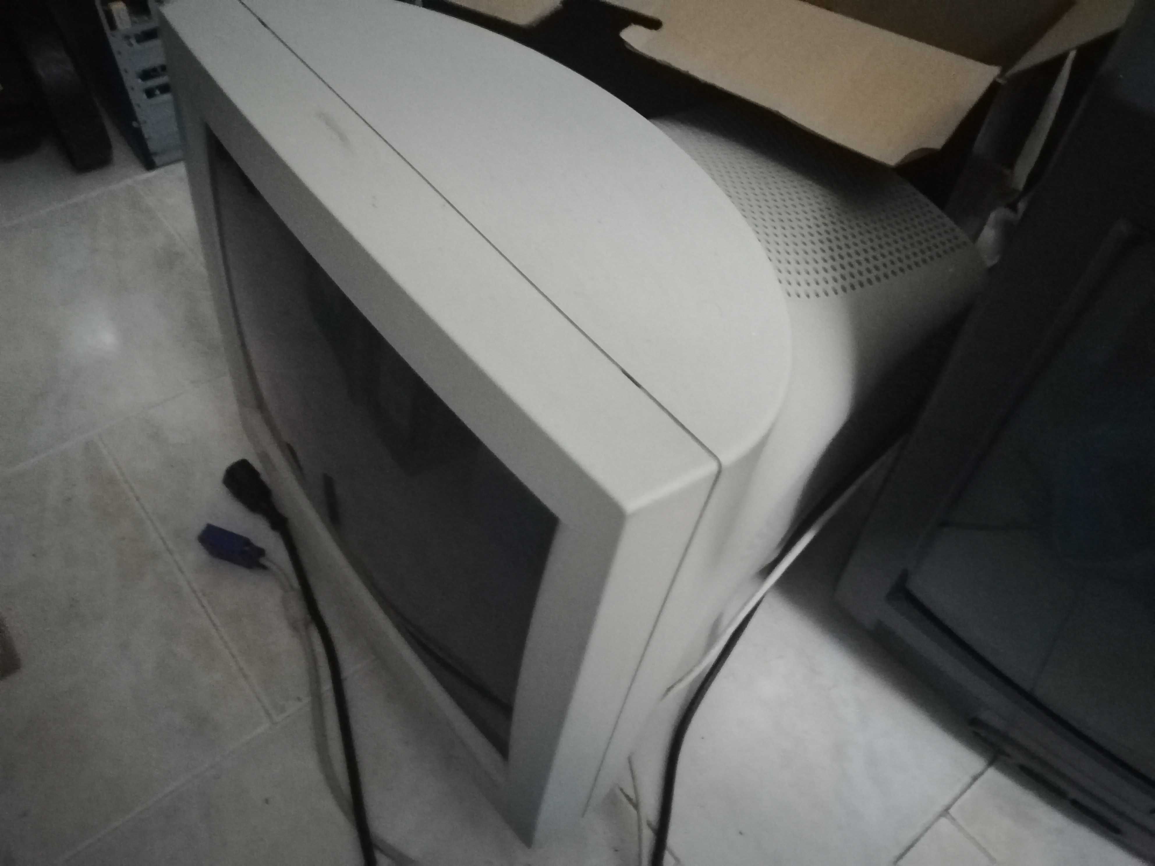 Monitor Samsung syncmaster 753s