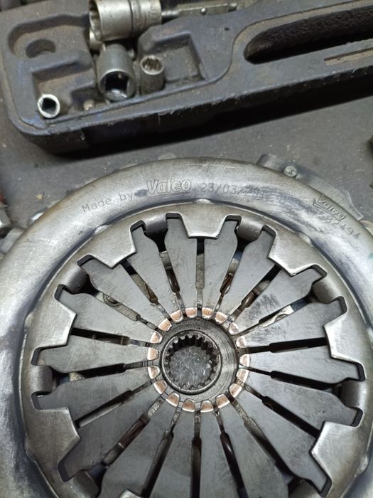 Продам комплект сцепления ваз 21099 маховик