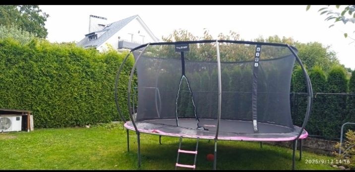 Trampolina ogrodowa z siatką 500cm