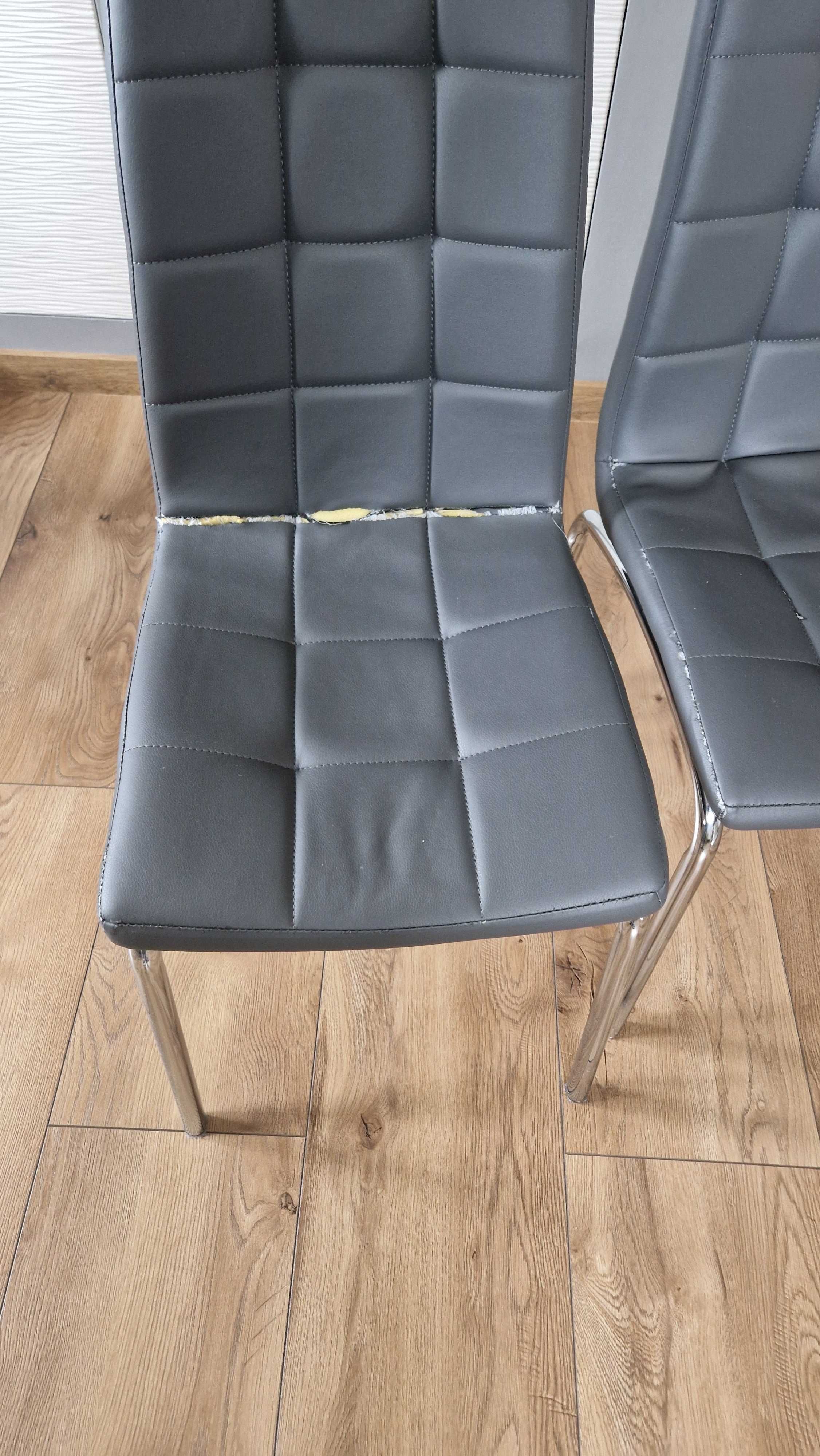 Stół z 4 krzesłami