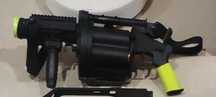 MGL airsoft da ICS com 6 granadas ICS