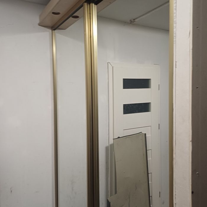 Sprzedam szafe wnękowa