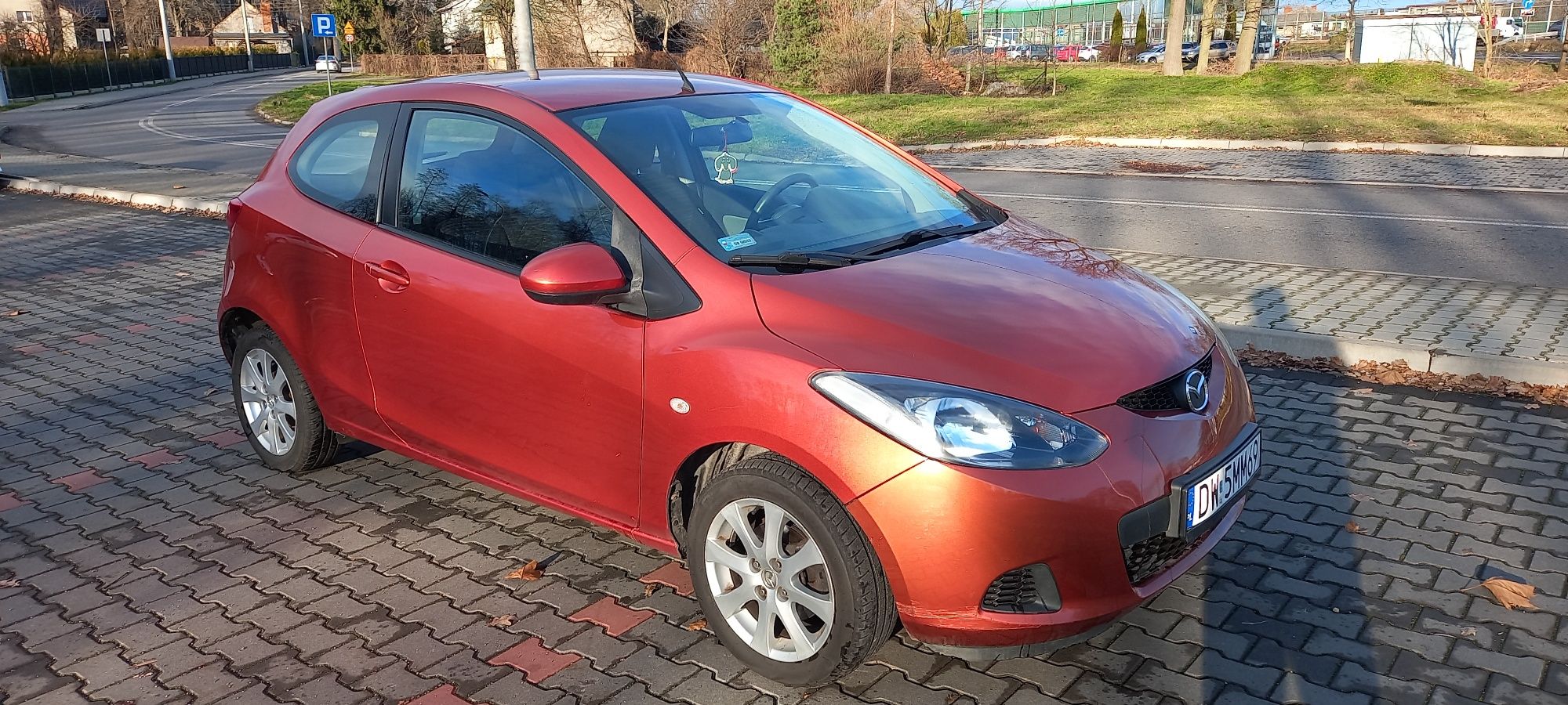 Mazda 2 1.3benz klimatyzacja alufelgi