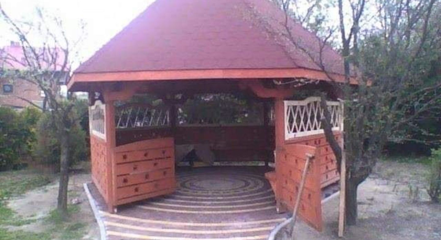 Altanki, huśtawki, obudowy studni, wiaty