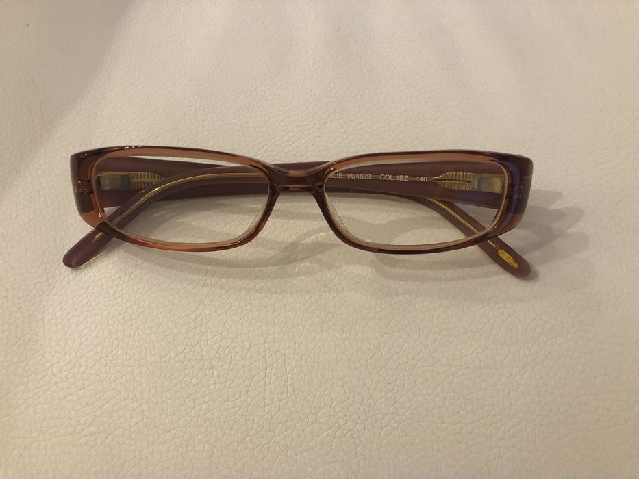 Armação de óculos graduados Furla com caixa