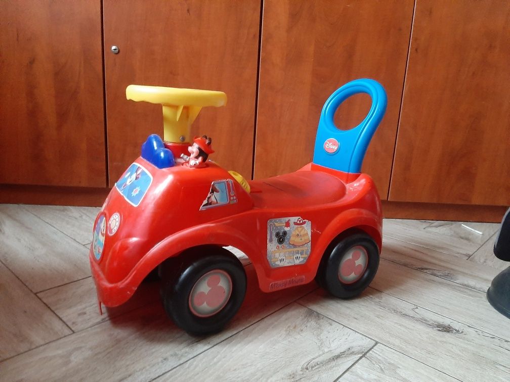 Jeździk pchacz dla dziecka