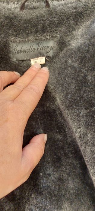 Polecam cieplutki koszuszek z wysokim.kołnierzem