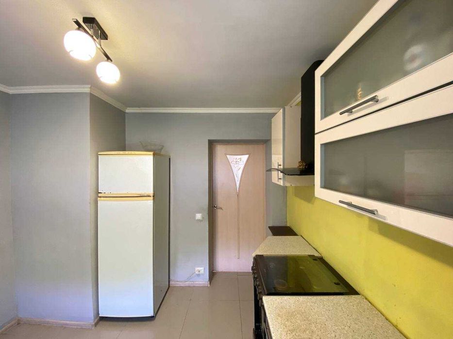 Продаж будинку в центрі міста біля річки!