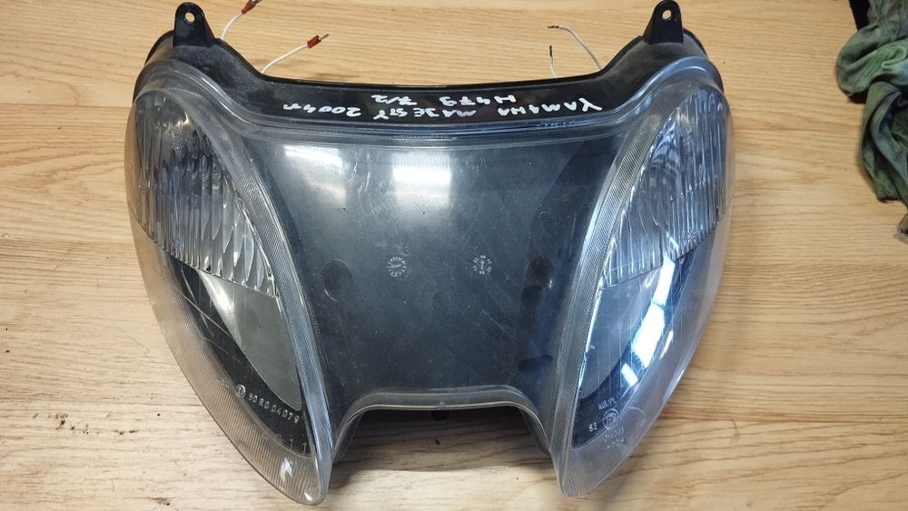 Lampa Yamaha majesty 2004r