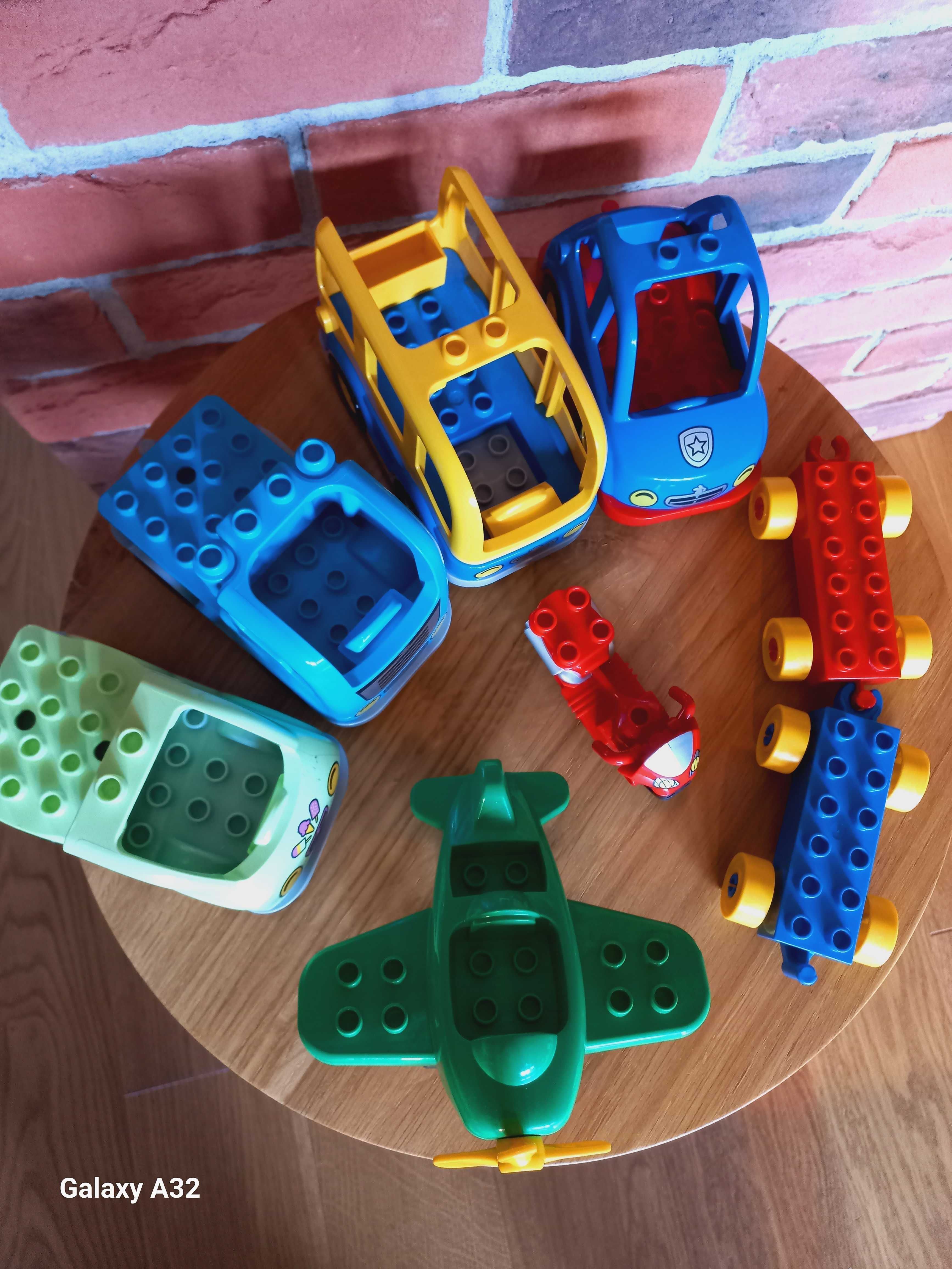 autka, motocykl, samolot, autobus Lego DUPLO