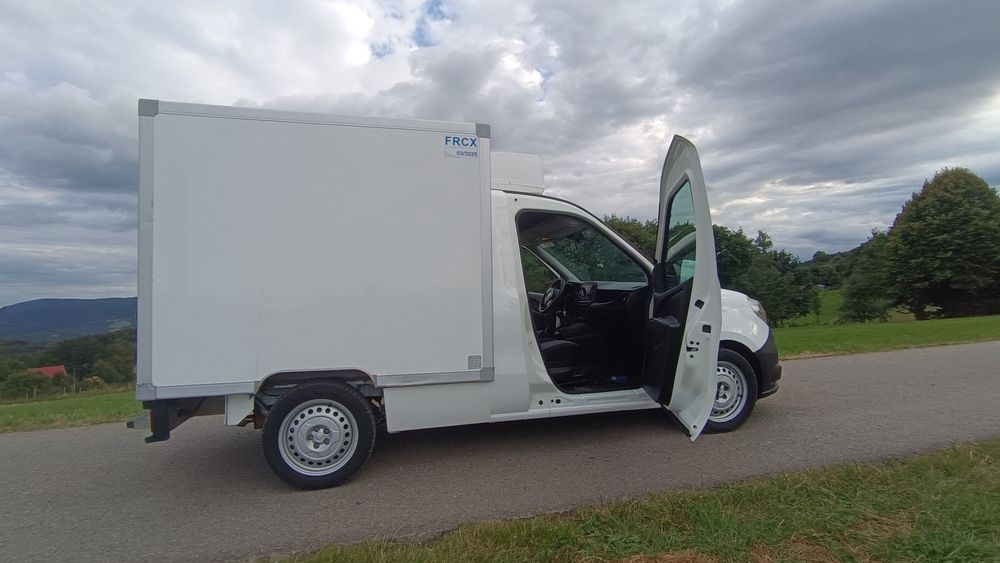Fiat Doblo Chłodnia / Samochód Chłodnia / Izoterma