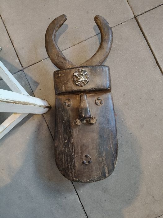 Arte africana tribal. Máscaras estátuas