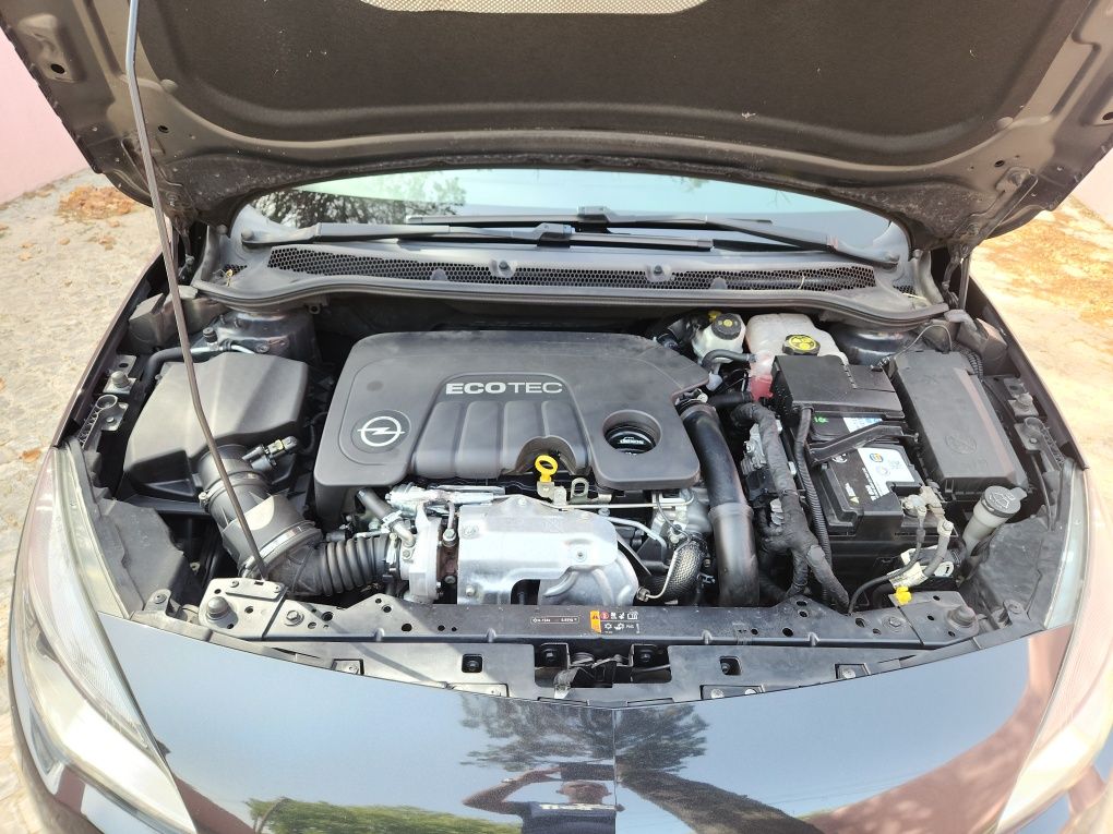 Opel Astra 1.6 CDTI Cosmo Nacional 120 MIL KMS