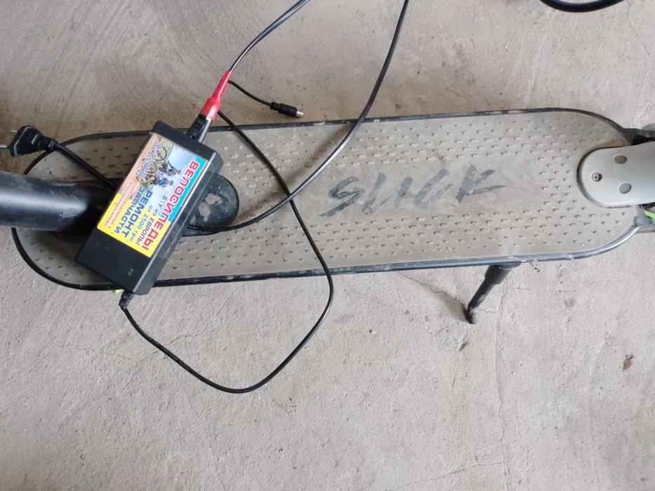 Електросамокат Frizoo Slick