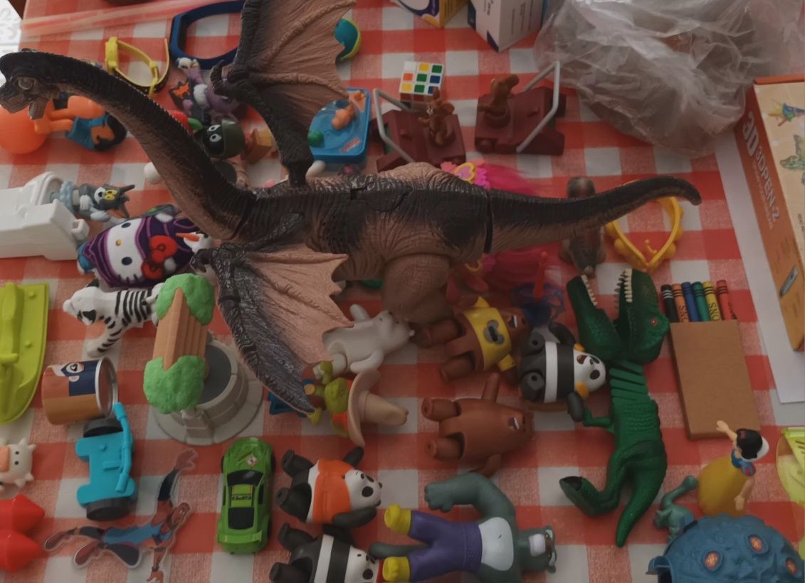 Lote vários brinquedos, alguns de coleção